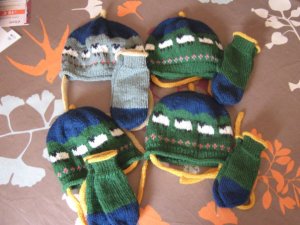 hat and mitten sheep sets