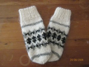 traditional icelandic mitts